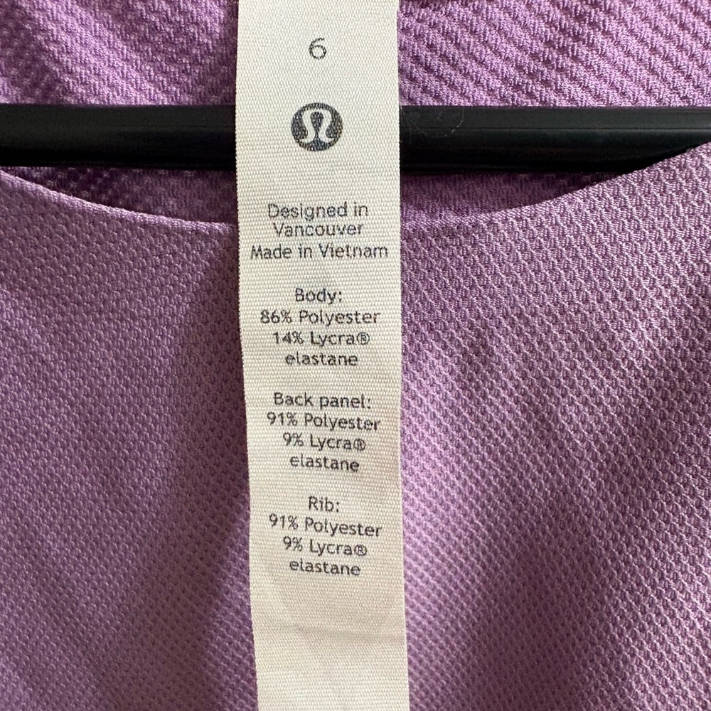 EUC Lululemon Mesh Back Cropped Train Tank - Picture 4 of 5